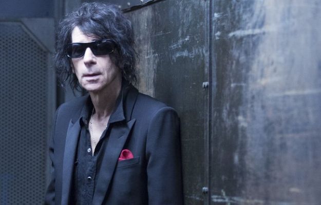 Peter Wolf is out with a new album // Photo by Joe Greene