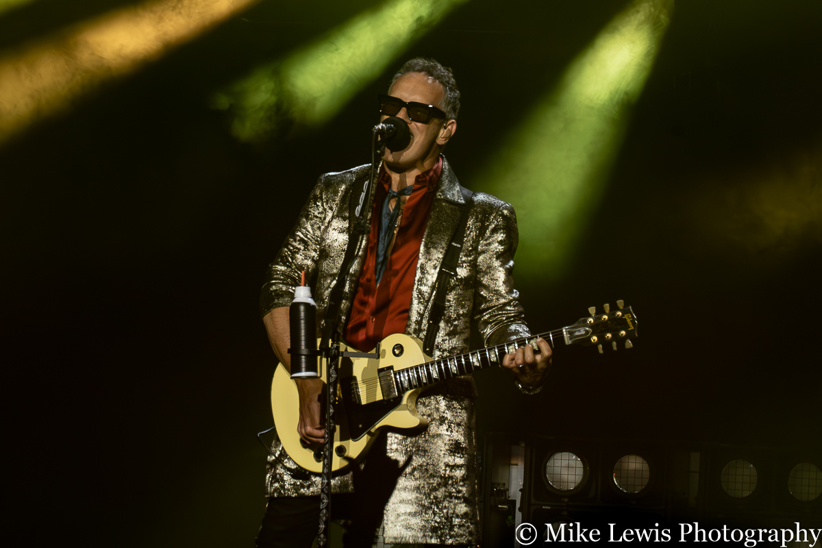 Def Leppard and Journey at the Moda Center on 09/02/2024 Photos