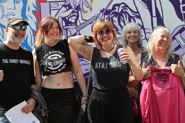 Zia McCabe and Family including daughter Matilda McCabe and friend Laurie Ogan photo Diane Russell